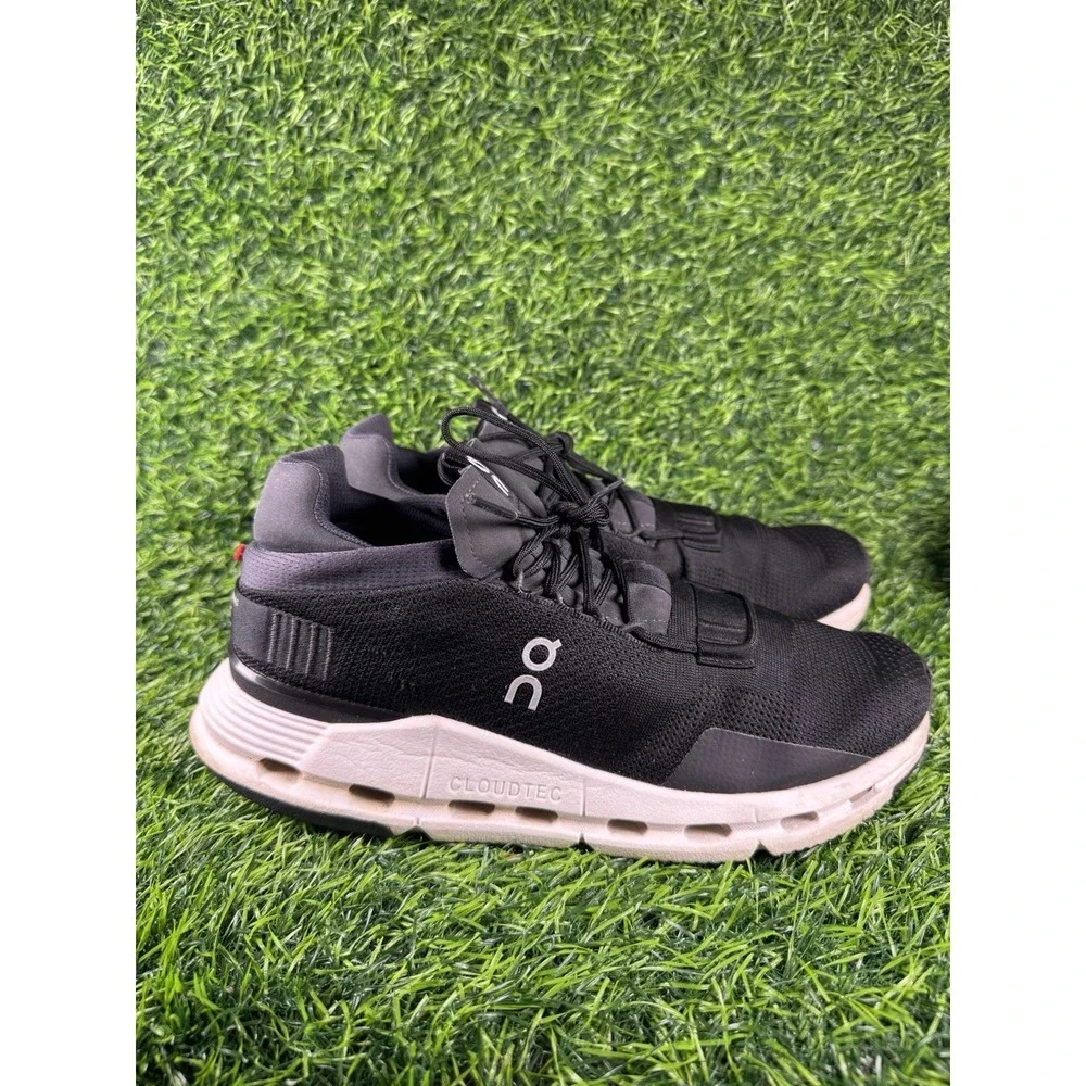 On Cloudnova Mens Size 8.5 Black White Athletic Running Walking Shoes 26.99116